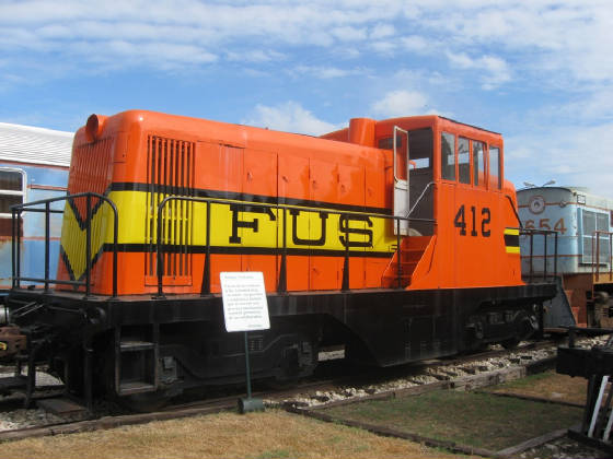 FUS 412